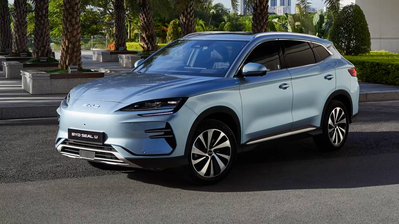 BYD, otomotiv dünyasında Ar-Ge lideri oldu 24 BYD Seal U EV