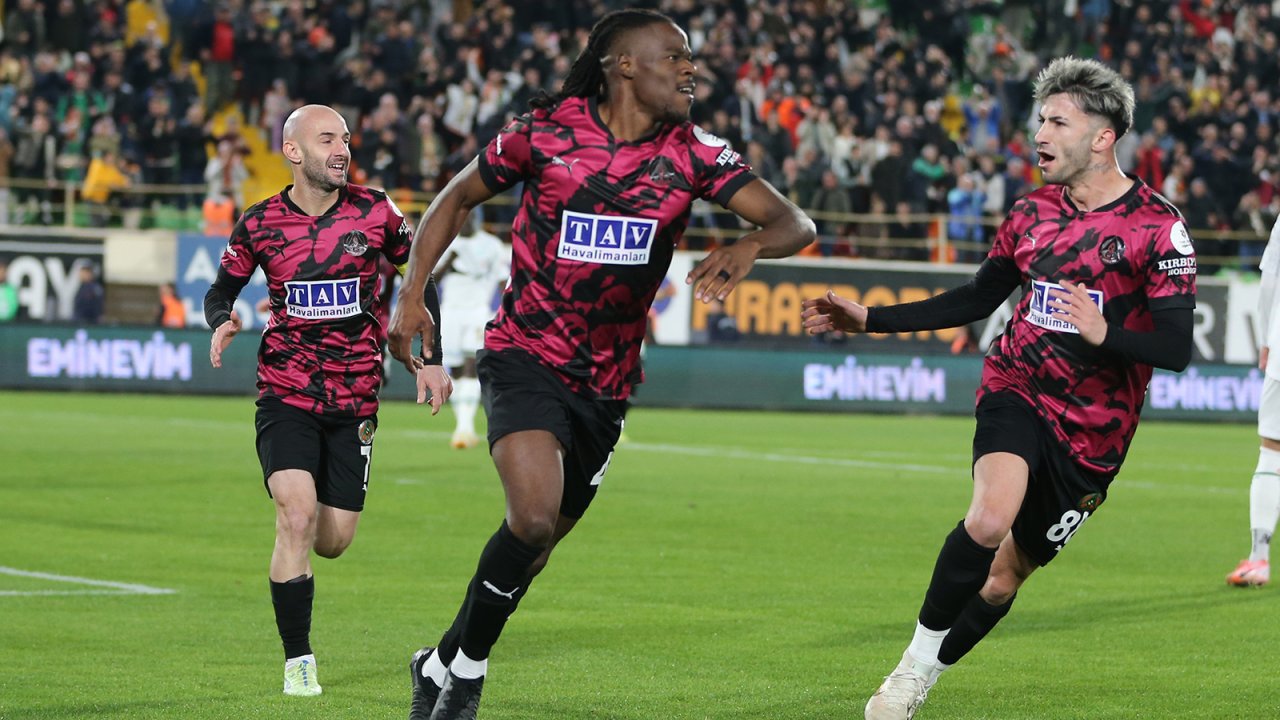 Alanyaspor Formda: Yükselişini Sürdürdü 14 495190