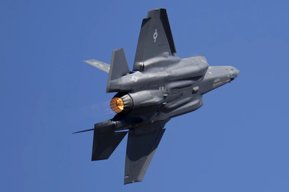 Mucize kurtuluş: ABD ordusuna ait F-35 yere çakıldı! 32 f 35 yere cakildi.webp