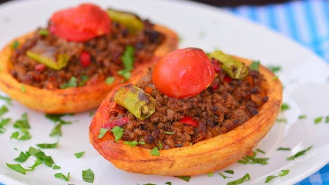 Kıyma ve patatesin mükemmel birleşimi! Türkiye'de keşfedilmeyi bekleyen Tunus Kebabı tari.. 16 500173
