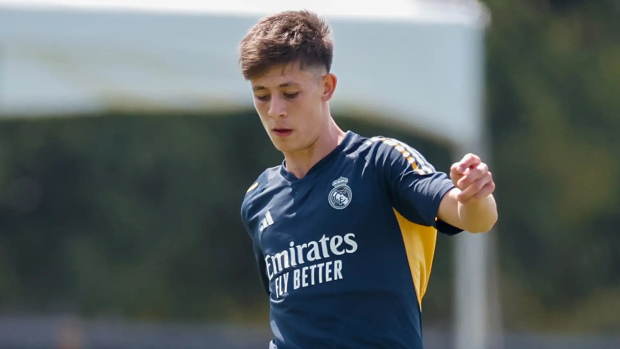 Arda Güler, Real Madrid'in Osasuna Maçında Kadroda 15 500386