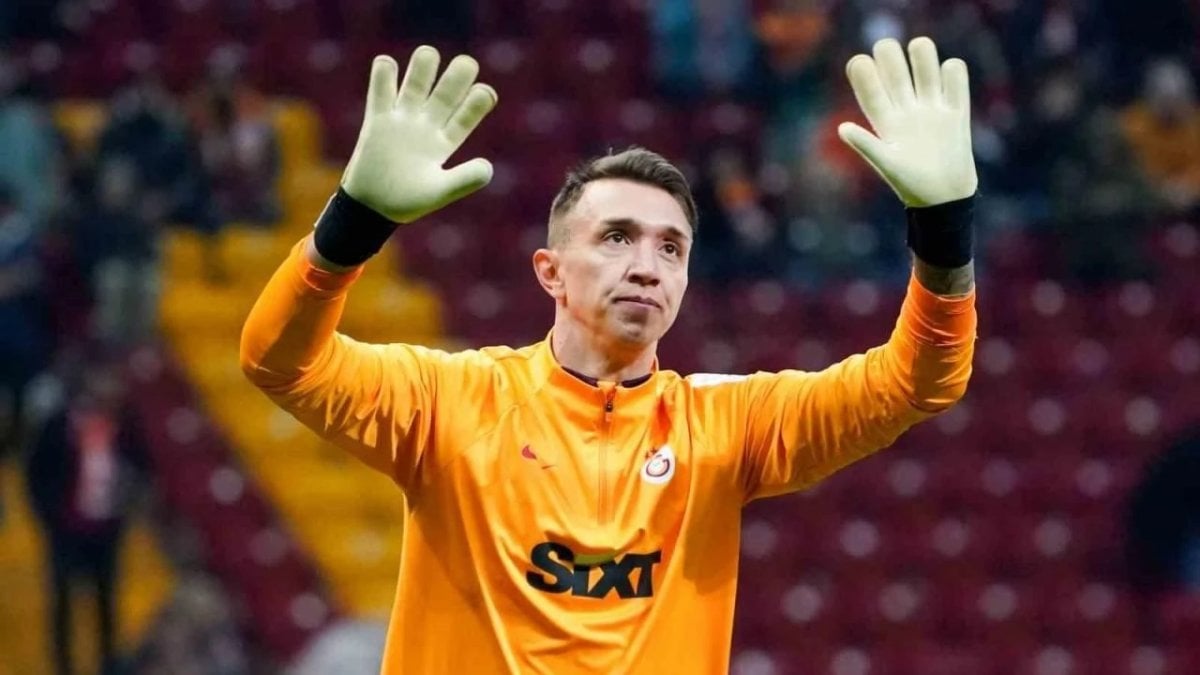 Muslera’dan AZ Alkmaar Maçı Sonrası Olay Yaratan Paylaşım! 12 501556