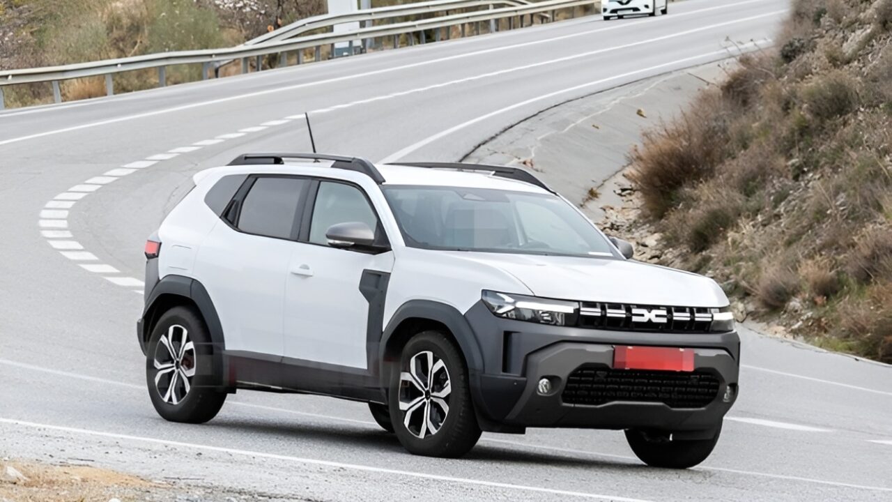 dacia duster 4x4 hibrit versiyonuyla ilk kez test e1740080983194
