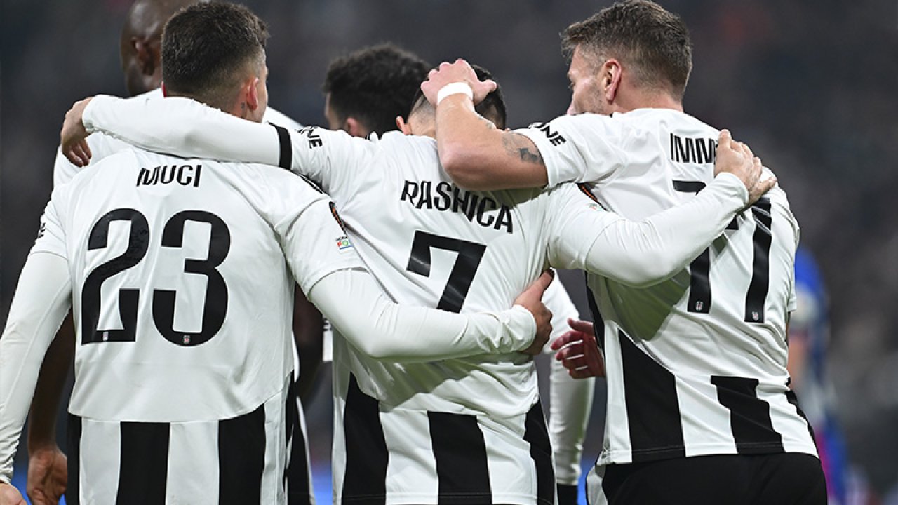 Beşiktaş'ın Konyaspor karşısındaki ilk 11'i açıklandı 11 505818