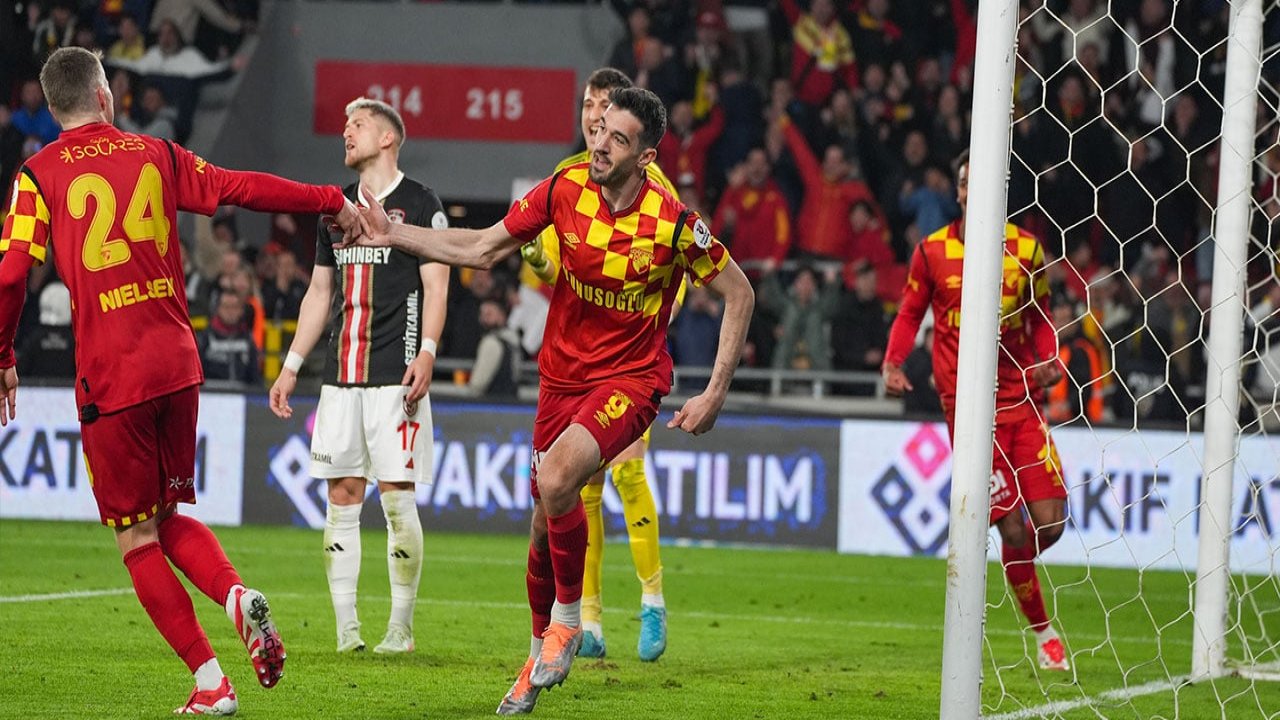 Selçuk İnan'ın mutluluğu kısa sürdü 9 509659