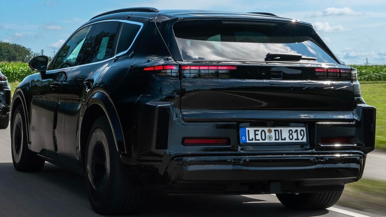 Tamamen elektrikli Porsche Cayenne görücüye çıkıyor! 7 Porsche Cayenne 1