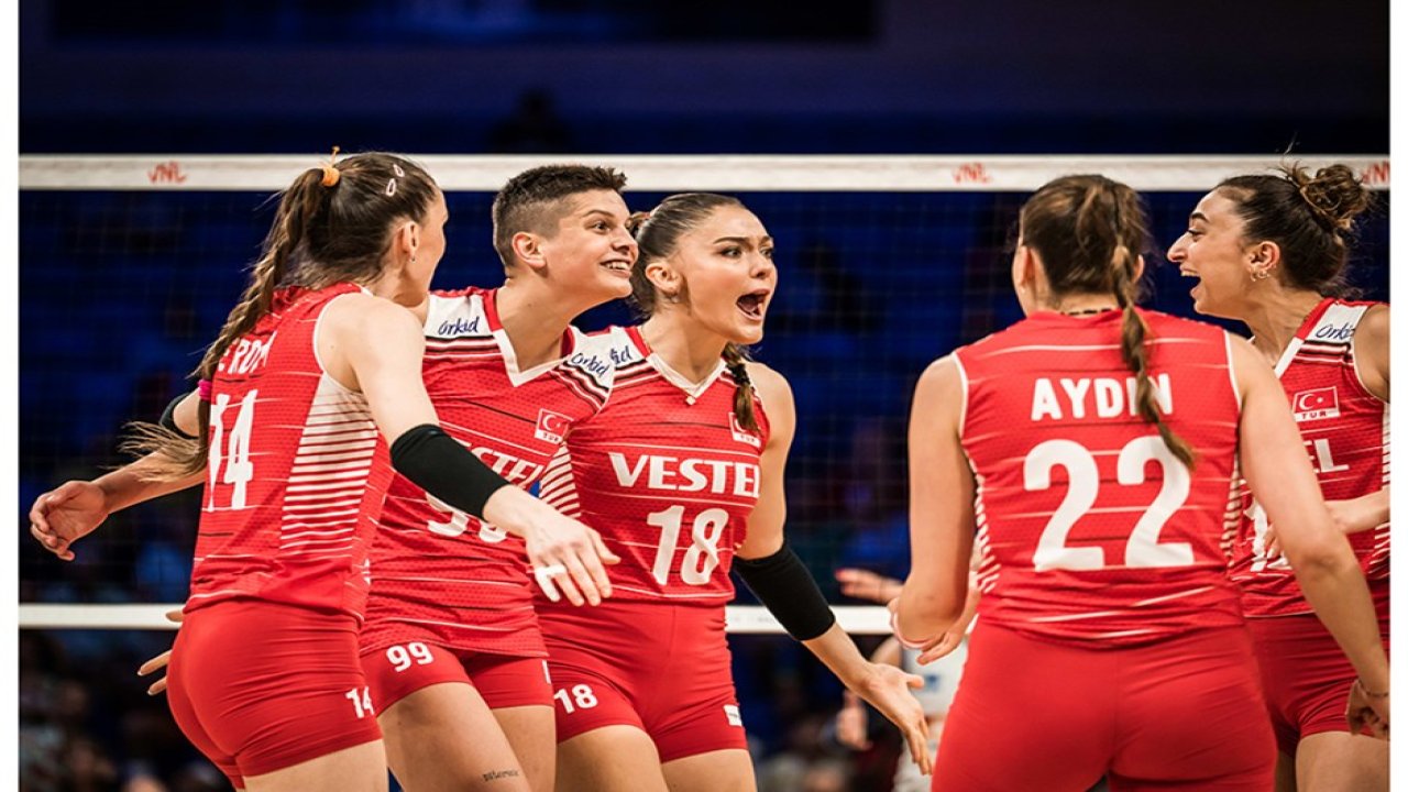 Kadın Voleybol milli takımına 3 yıllık destek 15 460487