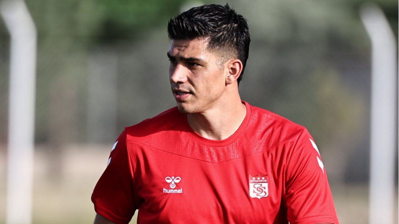 Galatasaray-Sivasspor maçına saatler kala flaş transfer açıklaması! 9 514821