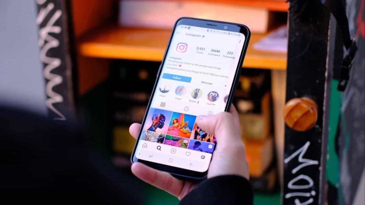 Instagram sohbet arka planı nasıl değiştirilir? 1 Instagramda yeni tasarim Bu sekme artik olmayacak 2.webp