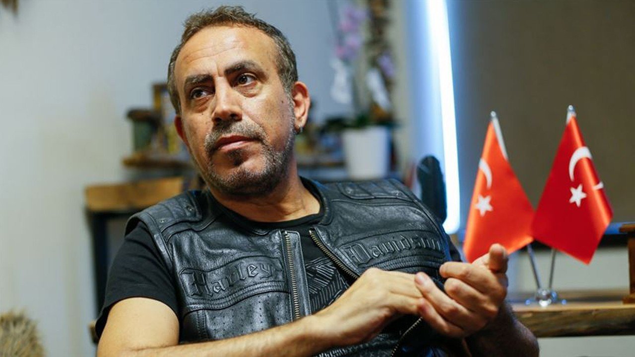 Haluk Levent, düğünde sahneye para saçılınca müziği kesti 2 500471
