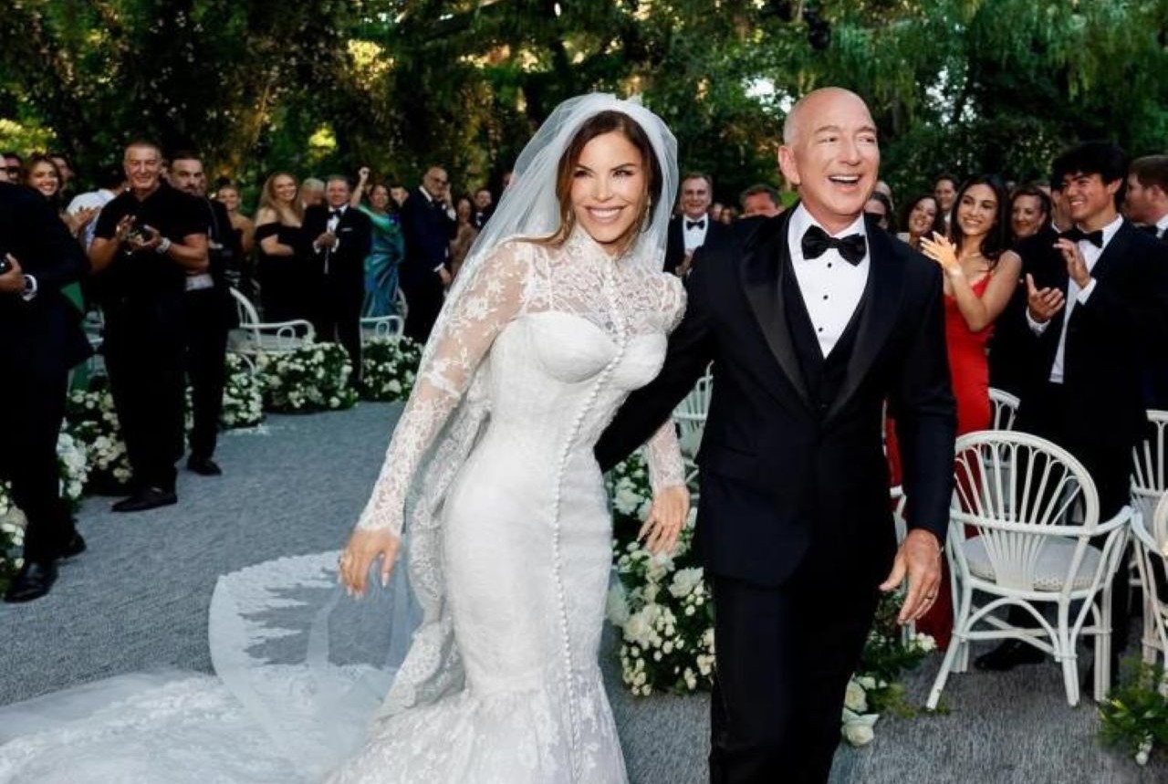 Jeff Bezos ve Lauren Sanchez Venedik'te evlendi: “Yılın Düğünü” protestolarla gölgelendi 13 526054