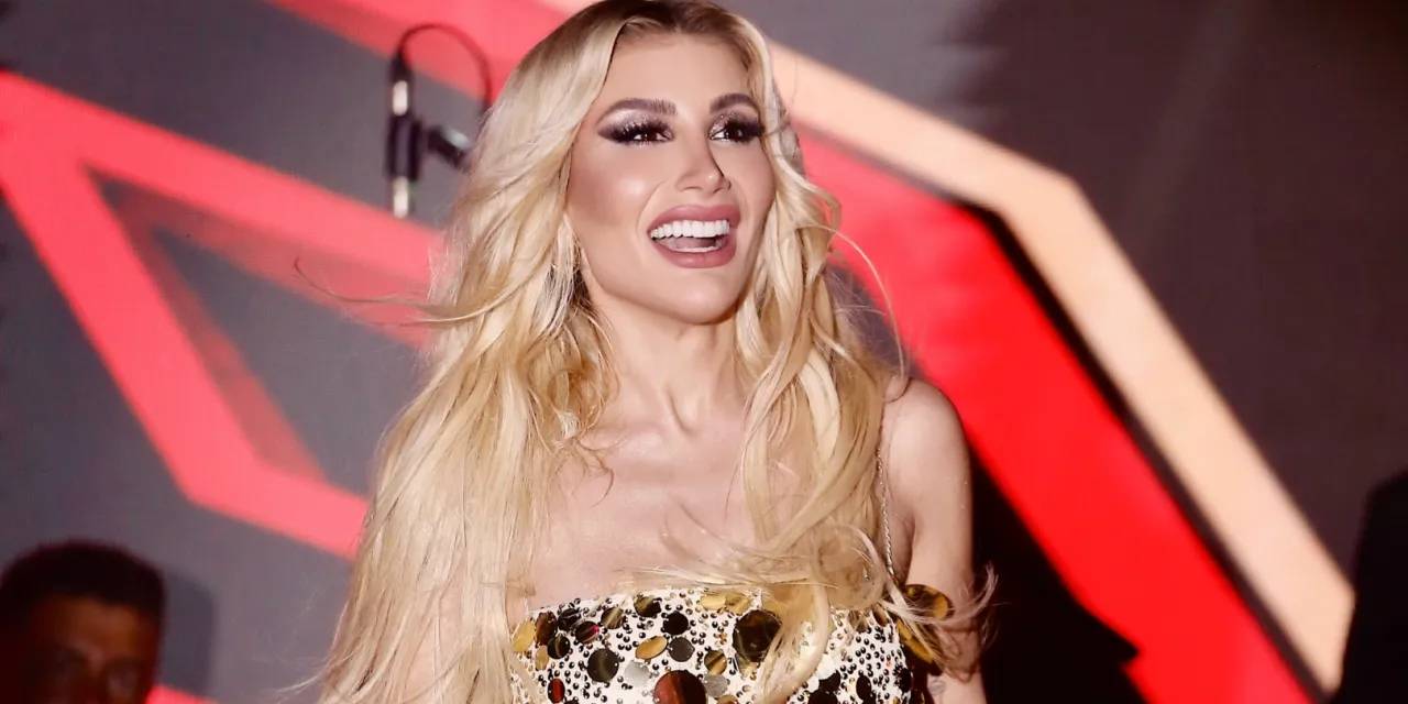 İrem Derici merdivenden düşerek hastaneye kaldırıldı 4 537050