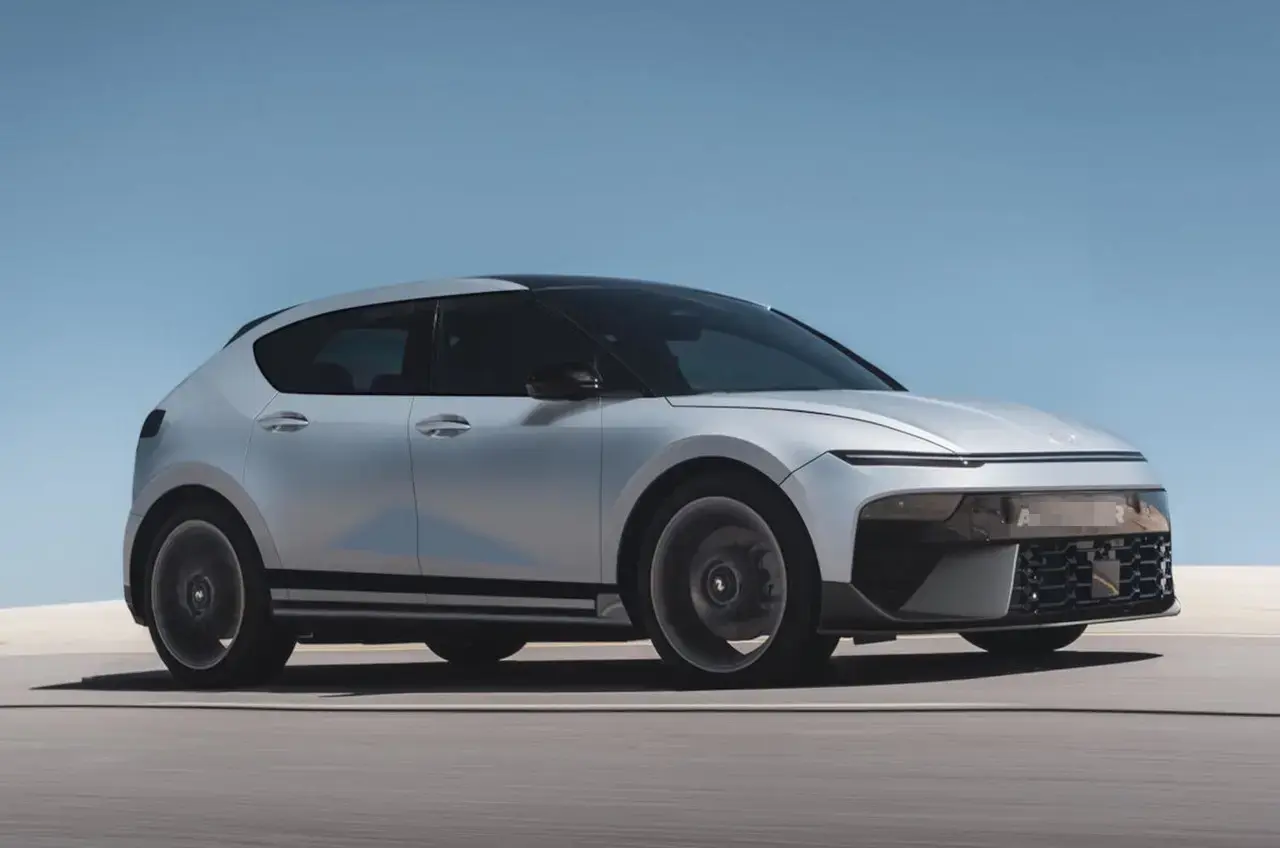 Hyundai Ioniq 2 geliyor: İşte tasarımı 7 Hyundai Ioniq 2 1.webp