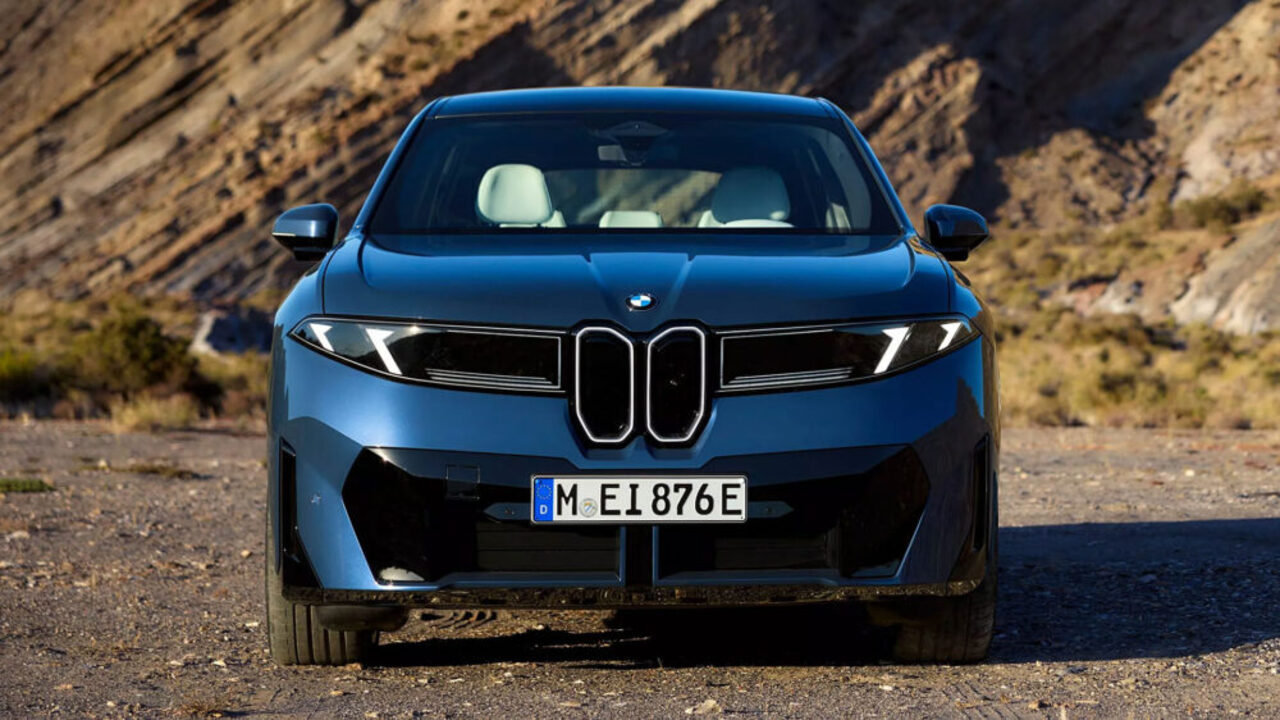 Yeni nesil BMW iX3 tanitildi 1