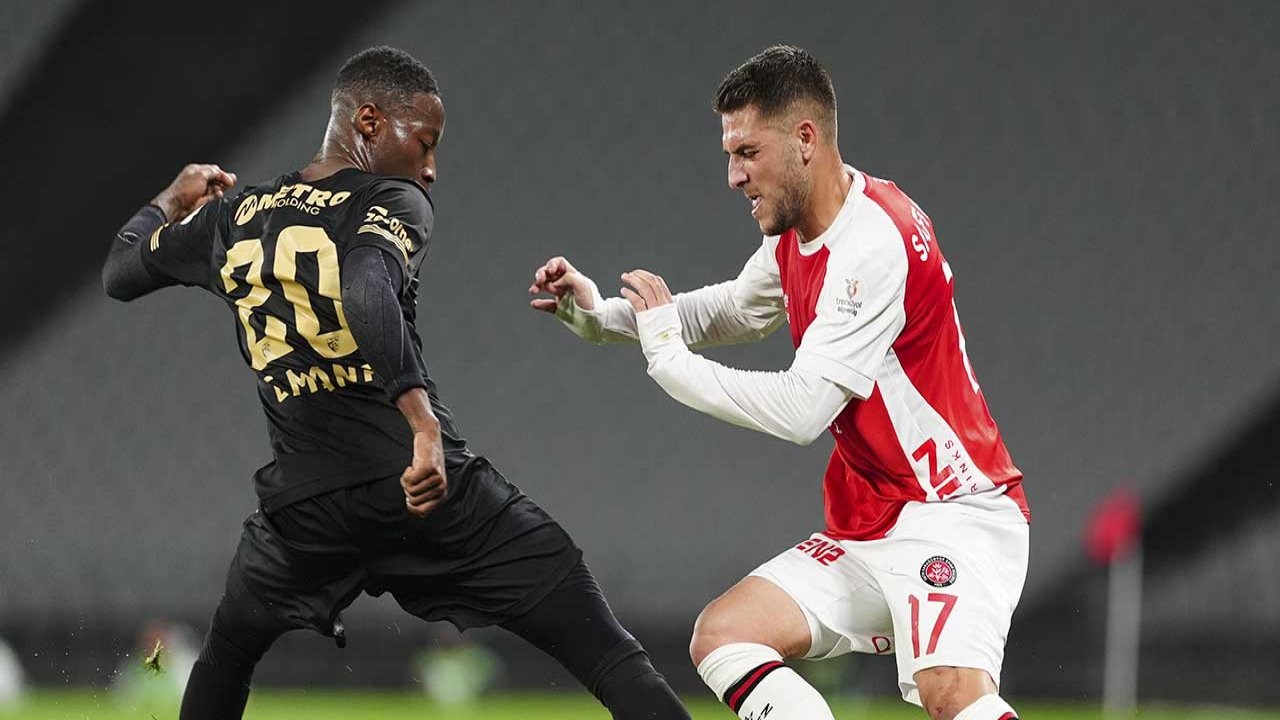 Süper Lig Açılış Maçında 4 Gol, 1 Kırmızı Kart ve 3 İptal Kararı 13 546577