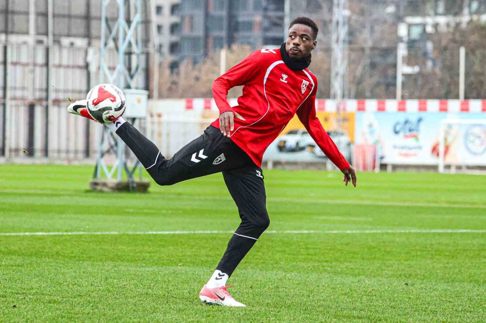 Musaba ile yollar ayrılıyor mu: Samsunspor disiplin sürecini başlattı 5 553170
