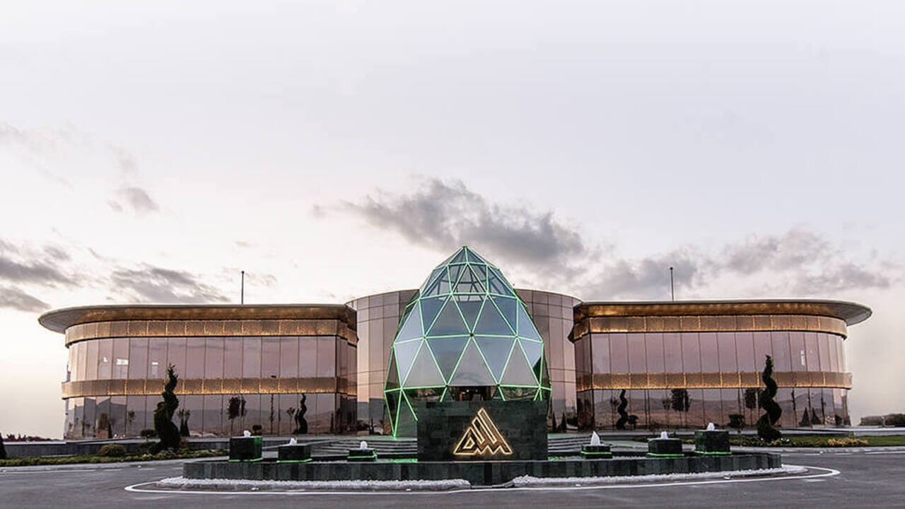 Ahlatci Holdingden Gelecek Odakli Yapay Zeka Yatirimi