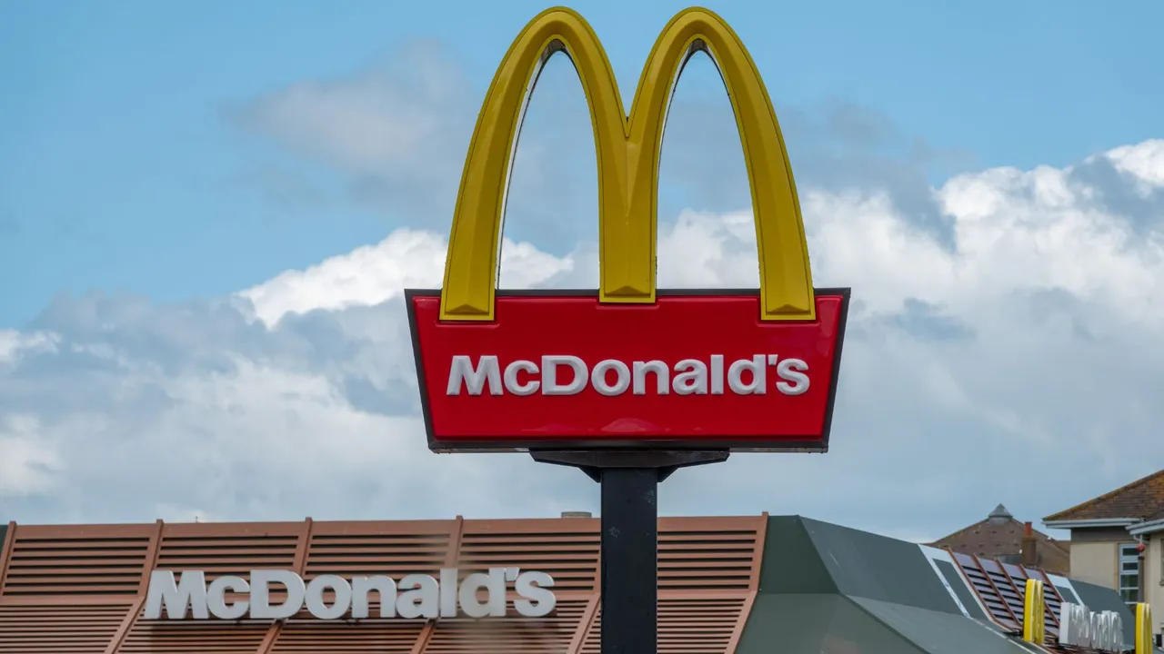 Yapay zeka ile üretilen reklam tepkilerden sonra kaldırıldı 8 mcdonalds yapay zeka reklam tepki.webp