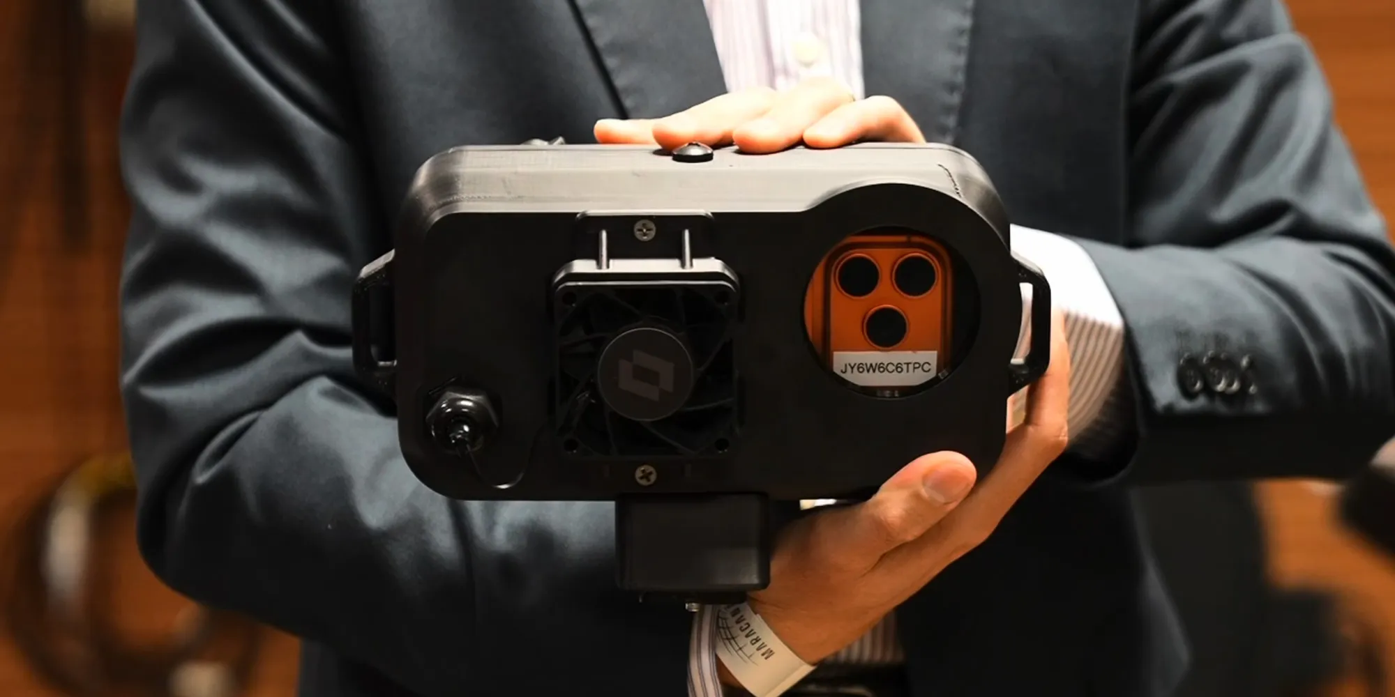 Futbolda iPhone 17 Pro Detayı! 23 iphone 17 pro brezilya futbol 3.webp