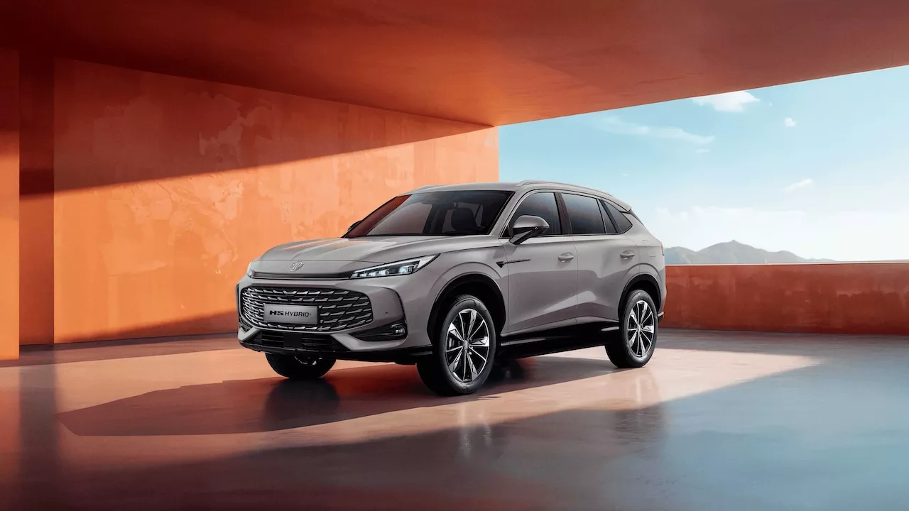 Yeni ZS ve HS Satışa Sunuldu 7 MG HS Hybrid.webp