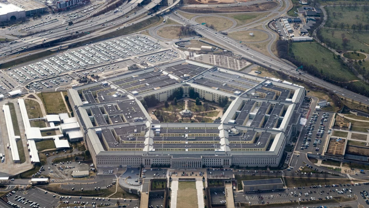 claude amerikan ordusunu karsisina aldi.webp