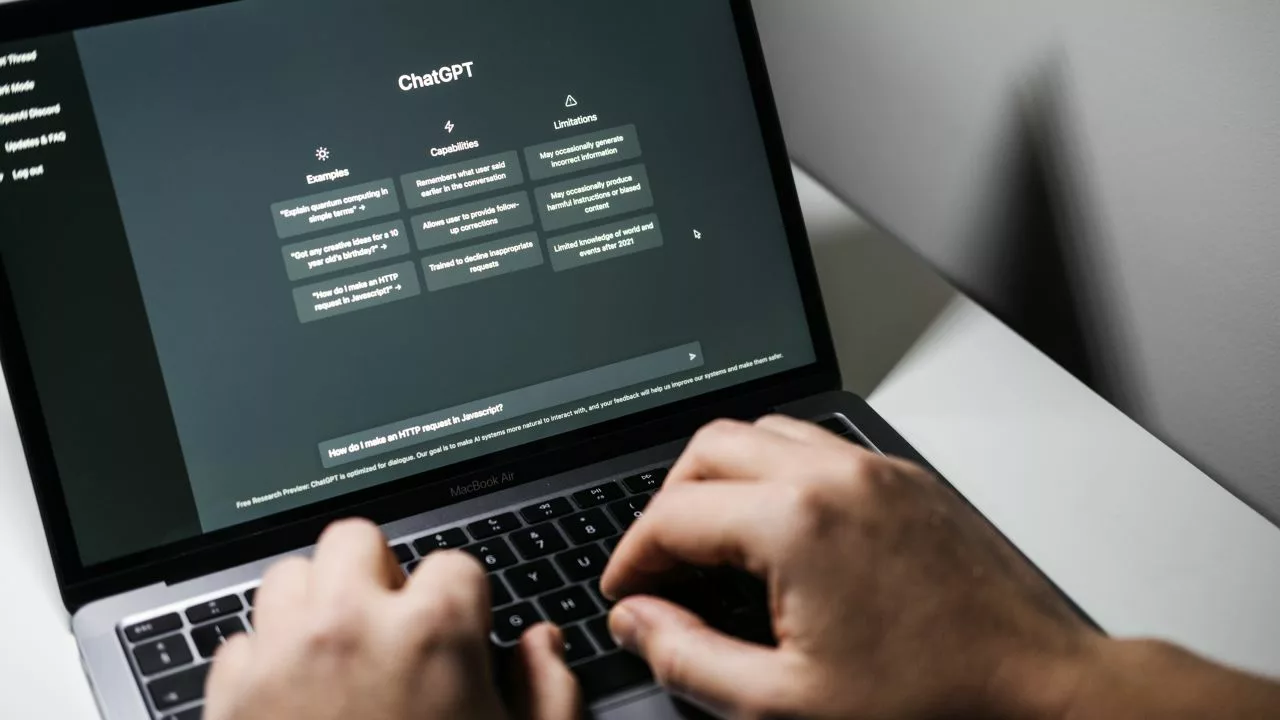 intihara surukleyen chatgpt modeli rafa kaldirildi.webp