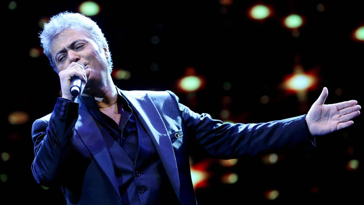 Arabesk müziğin sevilen ismi Cengiz Kurtoğlu hastaneye kaldırıldı 8 556701