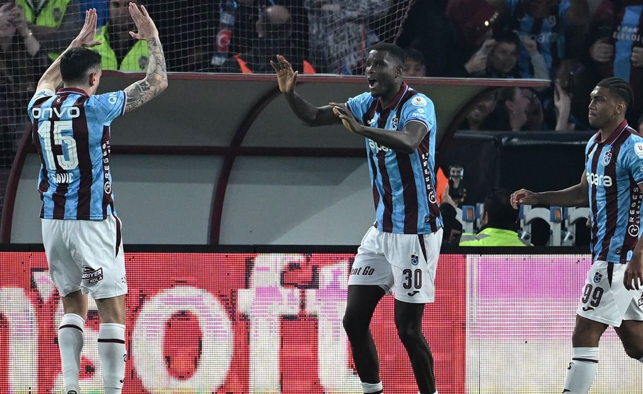 Trabzonspor’dan dev zafer! 882 günlük hasret Galatasaray galibiyetiyle bitti 11 556955