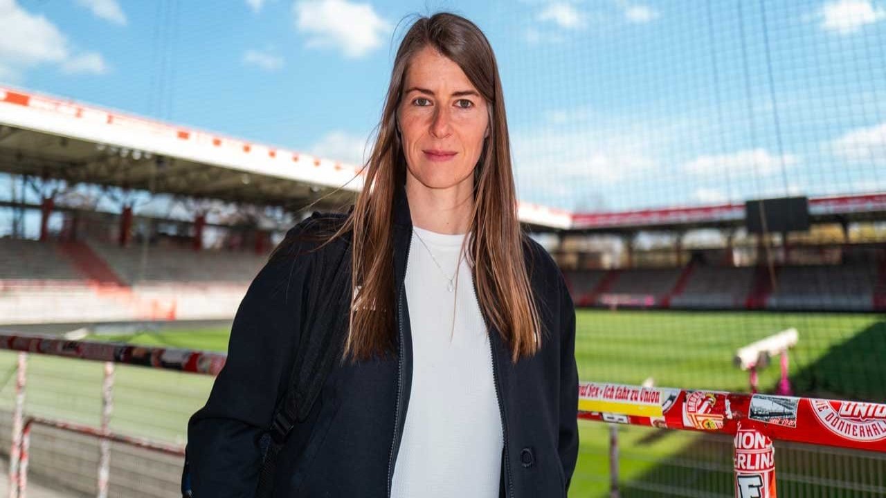 İlk Kadın Teknik Direktör Resmen Göreve Başladı! 2 557290