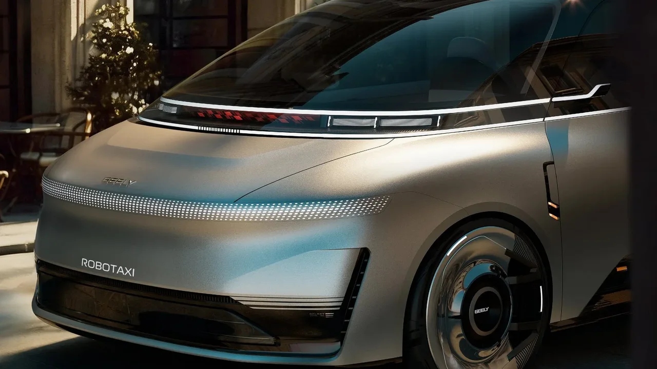 cinin ilk robotaksisi tanitildi.webp