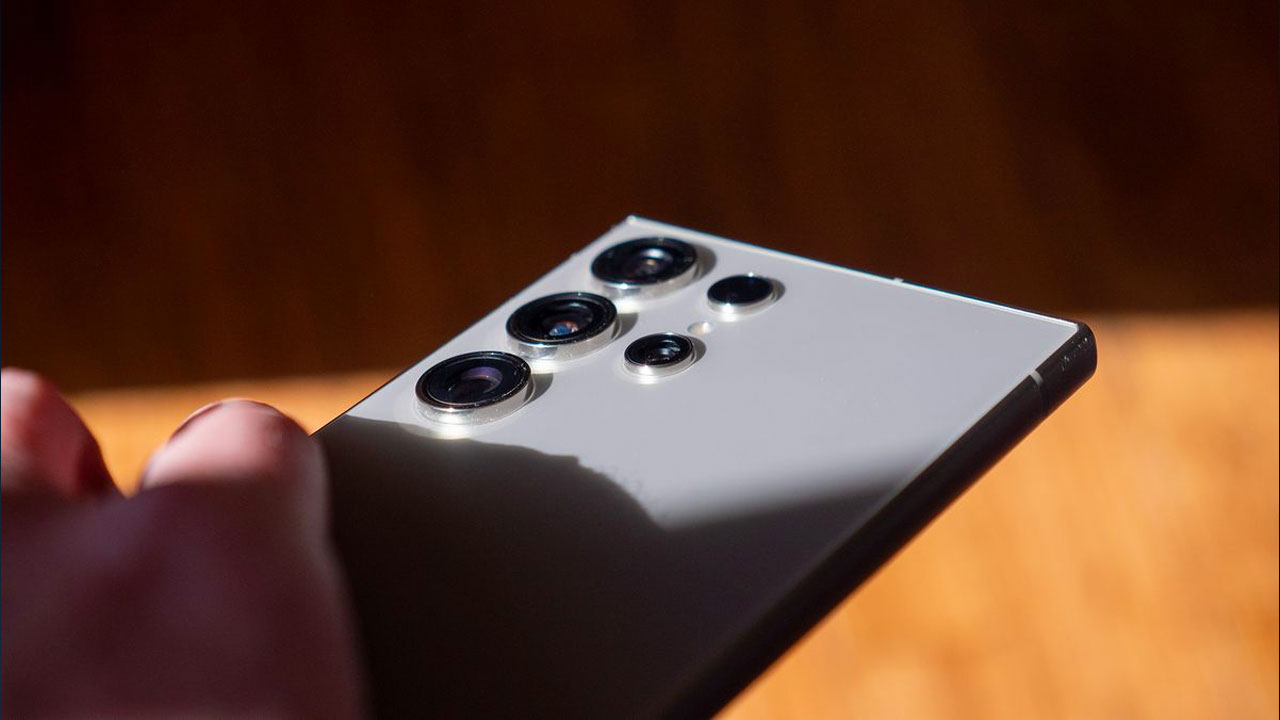 samsung s24 s23 agustos 2024 guncellemesi 2