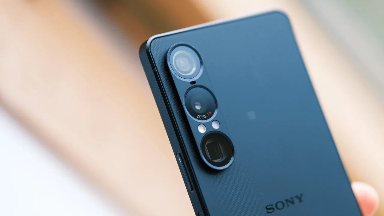 Sony Xperia 1 VIII Sızdırıldı: Kulaklık Girişi Sürprizi! 13 sony xperia 1 viii sizdirildi kulaklik girisi surprizi.webp
