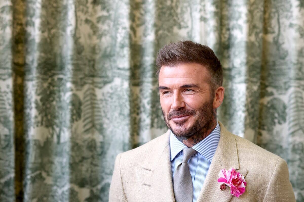 Efsane futbolcu David Beckhan, İngiltere'nin ilk milyarder sporcusu oldu 13 558966