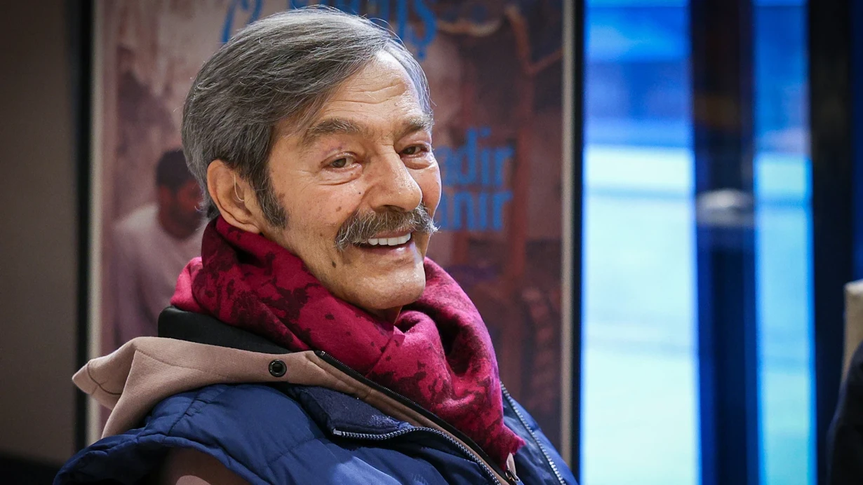 Usta oyuncu Kadir İnanır hastaneye kaldırıldı! 16 558976
