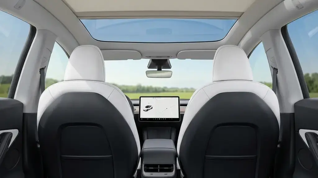 Tesla’dan Model Y Sahiplerine Yaz Hediyesi: Resmi Tavan Perdesi Çıktı! 5 Tesla Model Y tavan perdesi e1780240743254.webp