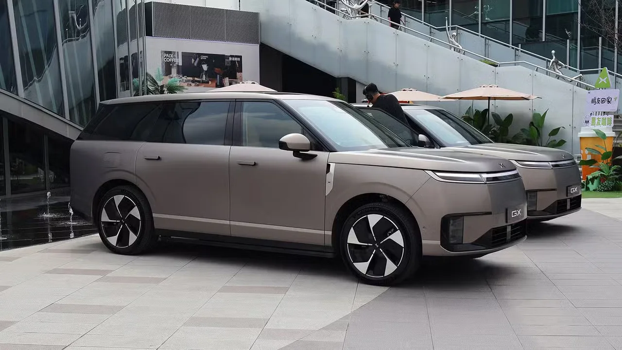 Çinli Range Rover XPeng GX Kapış Kapış Gidiyor 12 cinli range rover xpeng gx kapis kapis gidiyor.webp