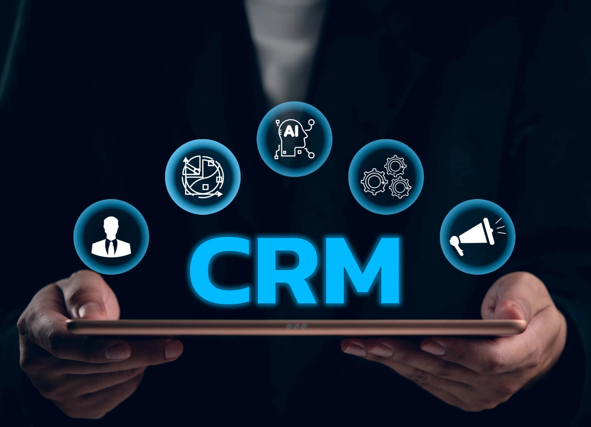 Geleceğin Ofisi: Tek Bir Uygulama ile Tüm Şirketi Yönetmek Mümkün mü? 3 crm shiftdelete.webp