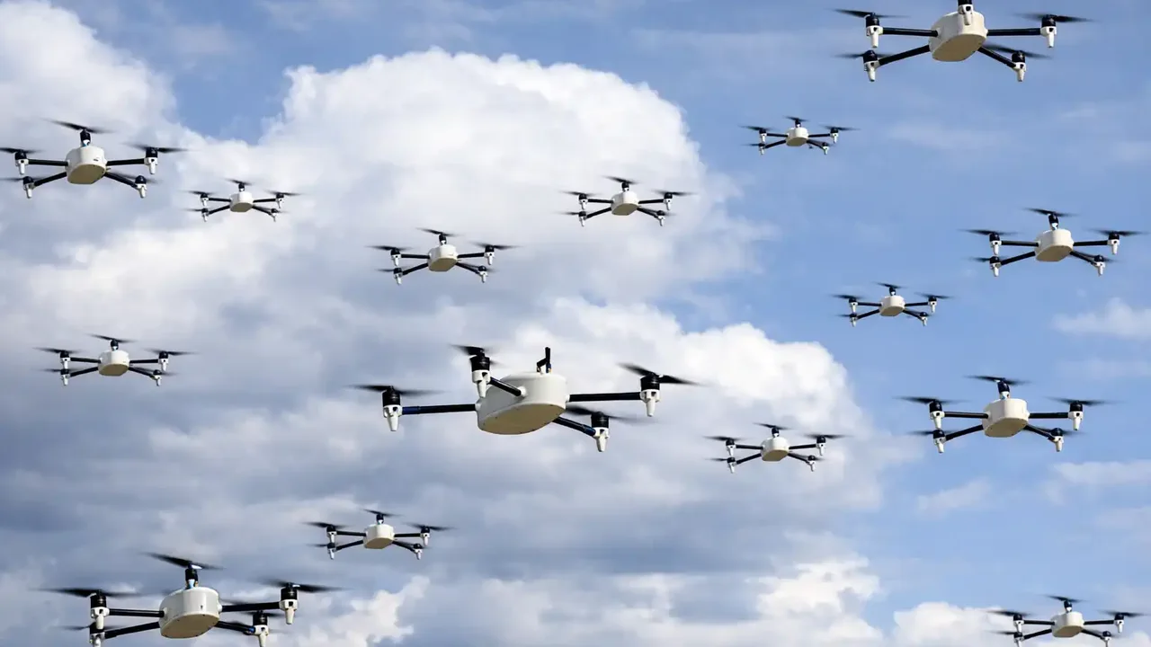 Havada Şarj Olabilen Drone Sürüsü 7/24 Görev Yapacak 3 havada sarj olabilen drone surusu 7 24 gorev yapacak.webp