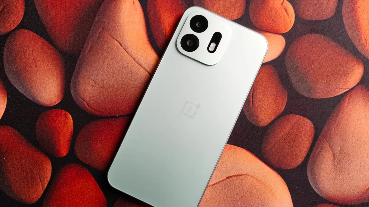 oneplus n6 5g tanitildi 8000mah bataryali yeni giris seviyesi model.webp
