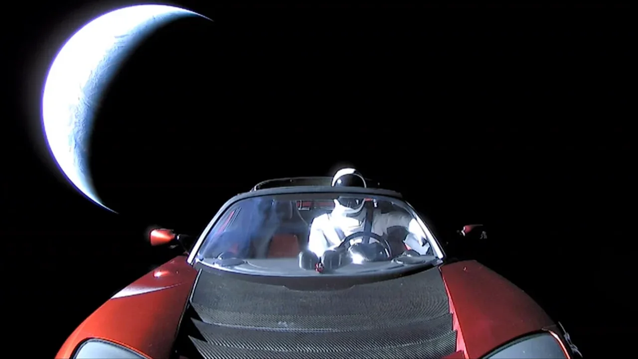 Uçan Tesla Roadster için Tanıtım Tarihi Belli Oldu 18 ucan tesla roadster icin tanitim tarihi belli oldu.webp