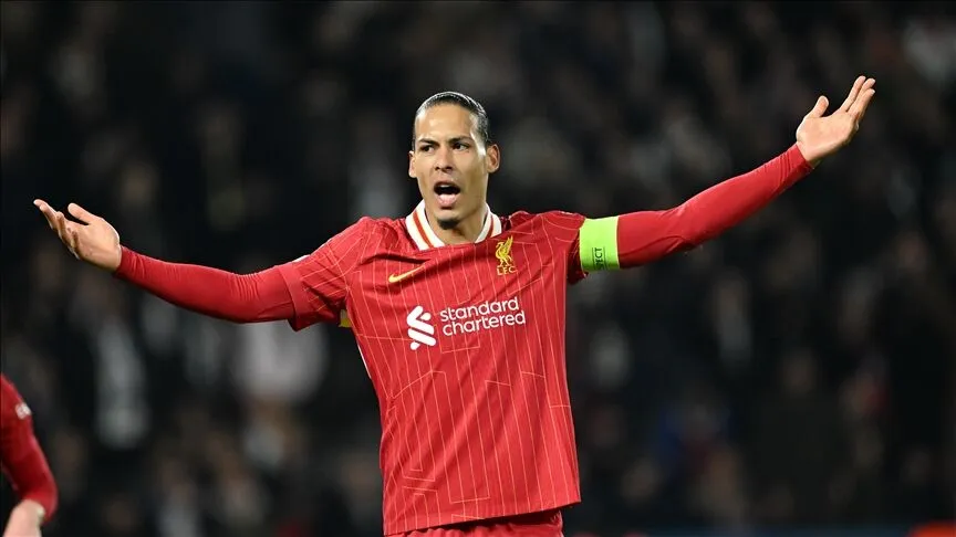 Liverpool'dan Van Dijk için sürpriz karar! Kaptan satış listesinde 7 560916